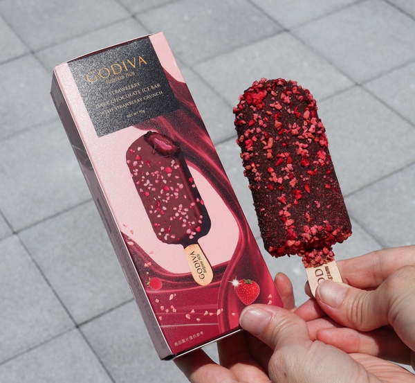 7-11「GODIVA黑巧克力雪糕」新登場！草莓、焦糖檸檬茶流心超誘人，買再送50元折價券