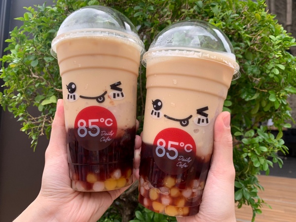 滿滿半杯料！85度C「爆料奶茶」新上市，芋泥、芋圓、地瓜圓、紫米讓你嚼不停