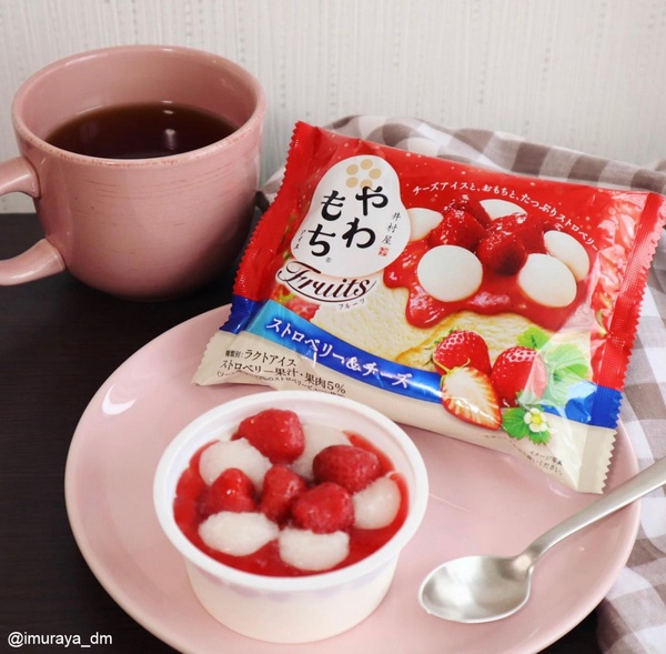 草莓控嗨翻！井村屋推新冰品，草莓起司麻糬冰淇淋吃得到草莓，加碼芒果雪酪蕨餅冰淇淋