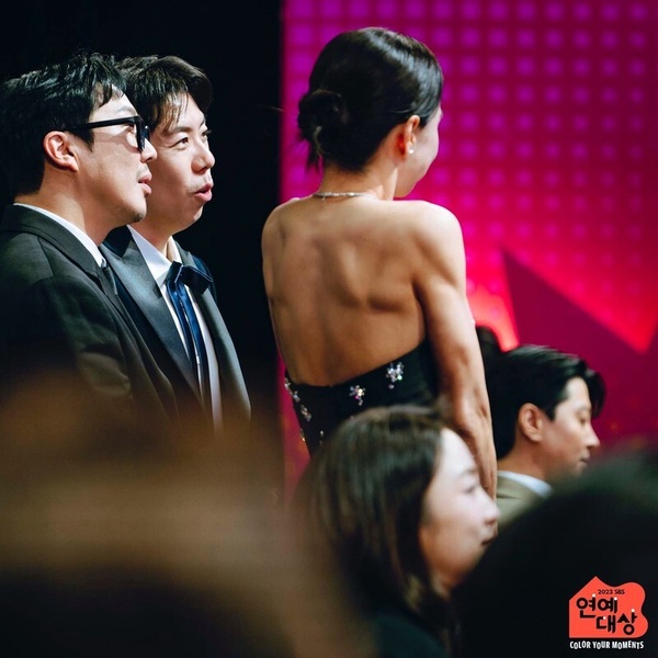 外貌管理超絕的女星！智孝11年素顏都沒變，《我的上流世界》金瑞亨48歲身材比女團還辣