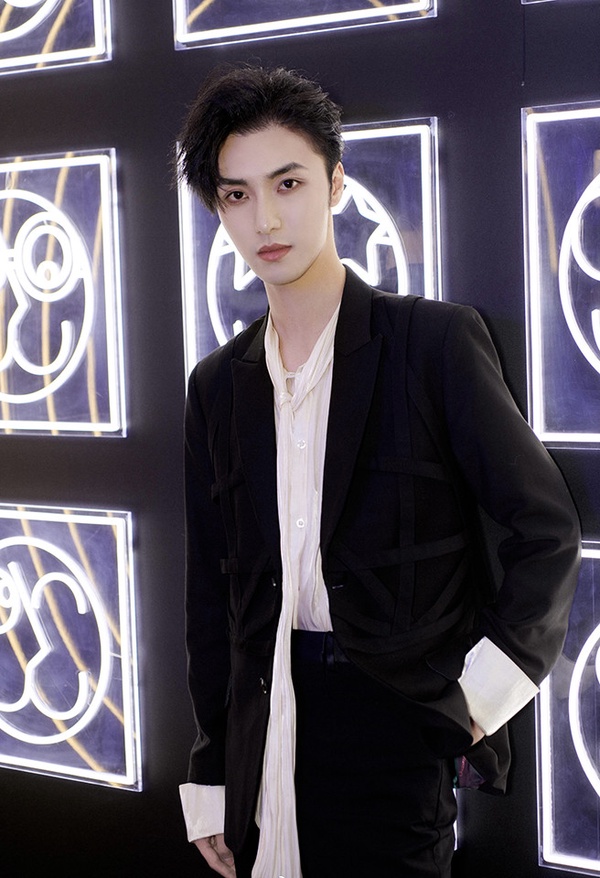 古裝劇《千古玦塵》古裝男神10：高寒 飾演 長闕