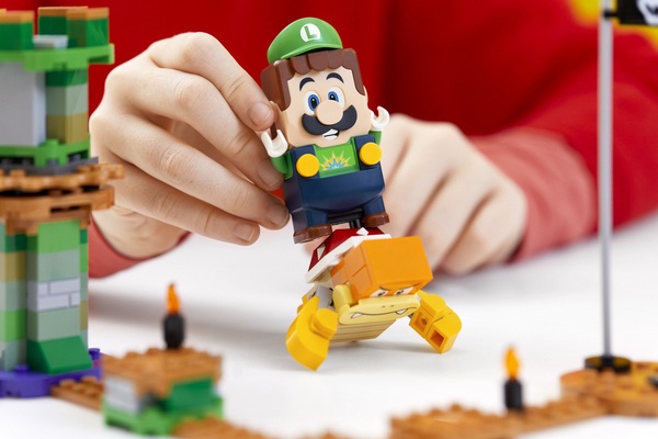 LEGO「路易吉互動人偶」全新登場！樂高瑪利歐雙人模式上線，四款瑪利歐擴充盒組也必收