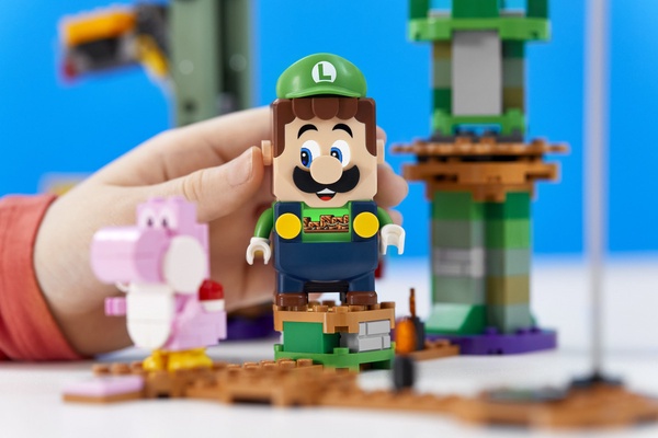 LEGO「路易吉互動人偶」全新登場！樂高瑪利歐雙人模式上線，四款瑪利歐擴充盒組也必收