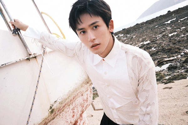 六月最受歡迎陸劇演員排行TOP 10！龔俊第六，李沁憑《愛上特種兵》衝第二，冠軍竟是他