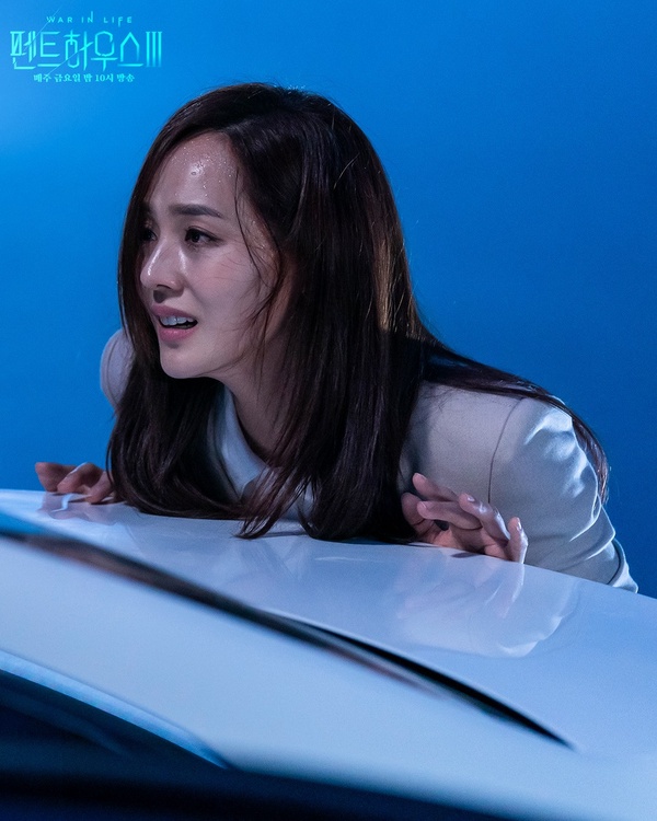 《Penthouse上流戰爭3》超瞎劇情!吳允熙肉身擋車如浩克,現實中秀蓮遇愛嬌,機率僅1兆分之一?