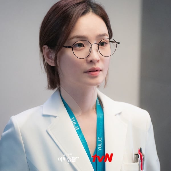 《機智醫生生活》他們演完都爆紅！田美都代言接到手軟，《某一天滅亡》女二竟是第1季的她？