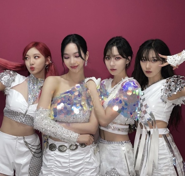 《TIME》時代評選2021韓國最佳歌曲TOP 10！IU、伯賢都上榜，這首觀看次數最快破8千萬