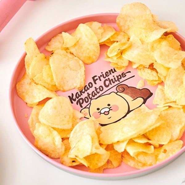 KAKAO FRIENDS推「油漆桶洋芋片」！清爽薄脆、追劇嘴饞必備，讓萊恩陪你追劇嗑餅乾