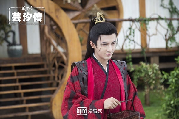 當《你微笑時很美》演員集體穿古裝3：米熱 飾演 明神