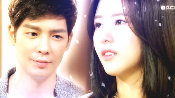 《婚詞離曲》編劇筆下超扯劇情！繼母愛繼子&鬼魂綠眼光束，這幕打趴《妻誘》成最瞎No1