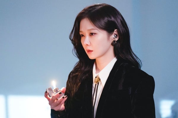 韓劇魔女造型盤點！宋智孝、IU好美艷，金賽綸曾演過白髮魔女，這位魔女更是經典