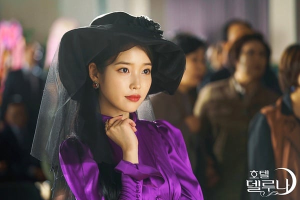 韓劇魔女造型盤點！宋智孝、IU好美艷，金賽綸曾演過白髮魔女，這位魔女更是經典