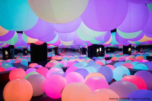 2021下半年「微解封」必逛展覽懶人包，《teamLab》10月開跑、《貓・美術館》線上開展