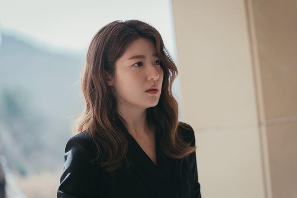 宋智孝新劇《來魔女食堂吧》5大看點！宋智孝變身美艷魔女，奇幻暗黑劇情好評不斷