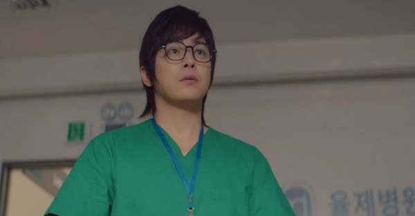 《機智醫生2》第6集劇情解析！網猜莫奈爸可能是羅PD？曹政奭這幕100%複製20歲的自己！