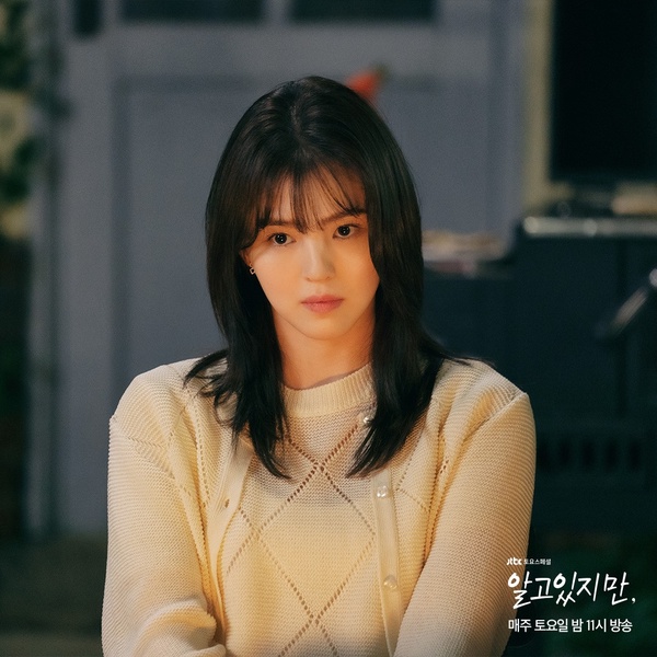 Netflix《無法抗拒的他》宋江追妻火葬場！見娜比被追走他醋了，「今晚最想吻你」桌上忘情擁吻