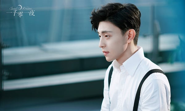 微博票選「致命誘惑力禁慾系」陸劇男主TOP 6:鄧倫 飾演《一千零一夜》柏海