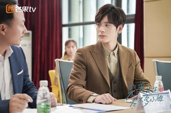微博票選「致命誘惑力禁慾系」陸劇男主TOP 2:魏哲鳴 飾演《完美先生和差不多小姐》章斯年
