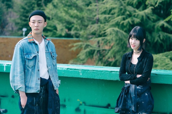 Netflix《無法抗拒的他》主演戲外反差!宋江蠢萌、小率走秀氣場炸裂,她爭議超大還差點被關?