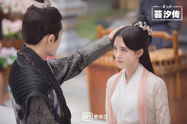 1994年生「同齡不同命」的陸劇女星2：鞠婧禕