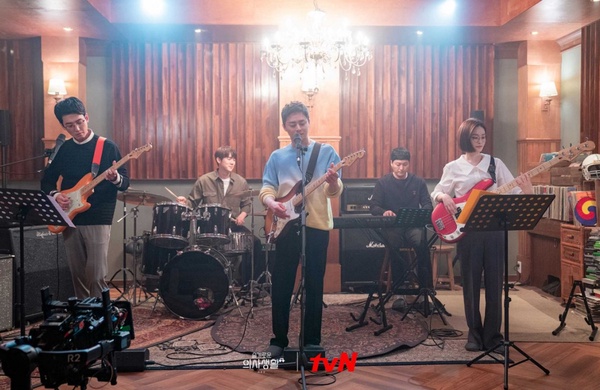 2021有線台韓劇收視Top10！《機智醫生生活2》第三，《婚詞離曲2》打敗《文森佐》，連順玉都輸了