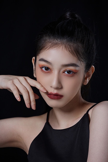 七夕情人節畫什麼妝去約會？氣質小姊姊，歐美辣妹妝或潮酷女友妝，教你簡單輕鬆畫！