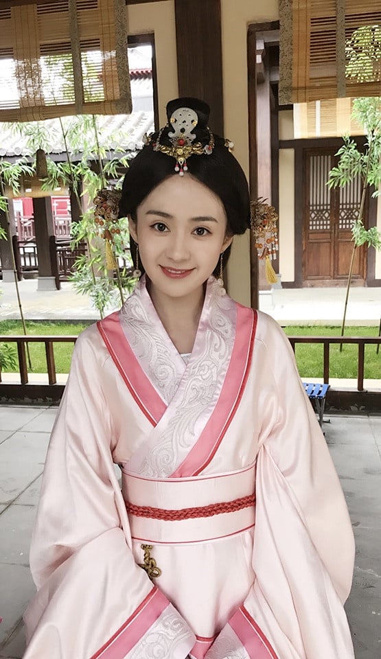 《你是我的榮耀》演員古裝造型4：鄭合惠子 飾演 佩佩