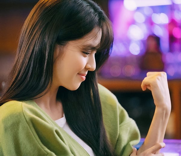 《無法抗拒的他》劇情細節解析！「蝴蝶」是什麼？宋江初登場特寫他嘴唇，藏曖昧暗示？