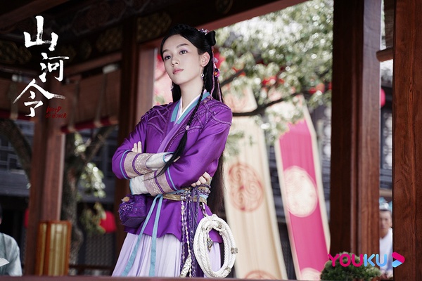 網評2021古裝劇「最美俠女」TOP 10！周也、張予曦皆上榜，迪麗熱巴第二，冠軍又美又颯