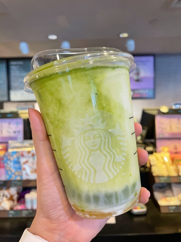 星巴克推新品「鳳梨柚子抹茶星冰樂」!