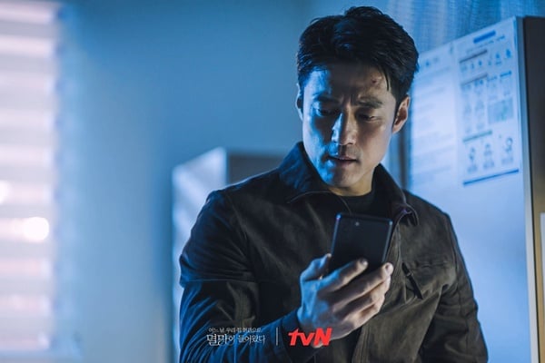 劇照壓錯LOGO？盤點tvN韓劇宣傳出包事蹟，《文森佐》穿越時空、這部劇名更是直接打錯