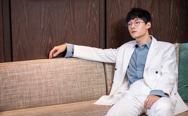 9位「同齡不同命」的陸劇男星！成毅30歲才大火，盛一倫爆紅又熄火，陳學冬淪為綜藝咖