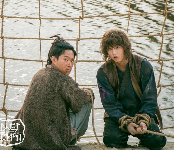 tvN周末檔韓劇平均收視Top10！《惡魔法官》差點進榜，《迫降》輸《哲仁》，這神劇奪冠