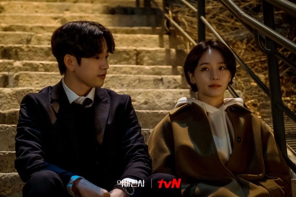 《惡魔法官》主配角介紹！朴珍榮是《藍海》少年李敏鎬，而她是玄彬第1個愛情劇CP搭檔