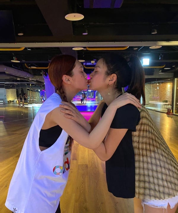 盤點五對娛樂圈好閨蜜！陳妍希&楊丞琳好感情人人稱羨，應采兒&鄭希怡更是生死之交！