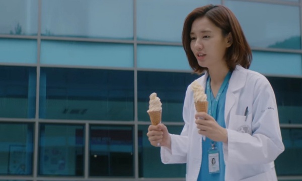 《機智醫生2》劇情解析！「抽筋學貓叫」是諧音，政源情敵出現！這位第6集就喜歡冬天了