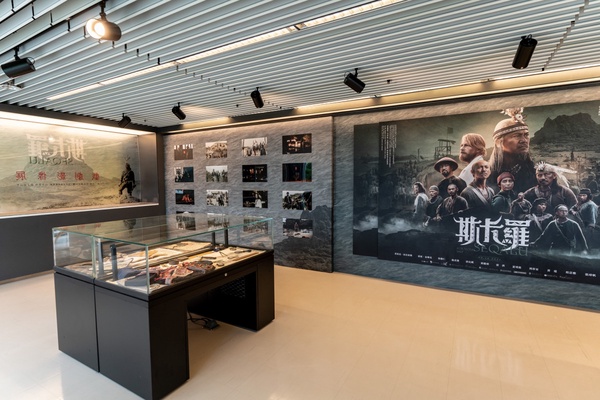 《斯卡羅》影像展在屏東！李仙得地圖、蝶妹戲服全展出，還有「斯卡羅聯名口罩」預購中