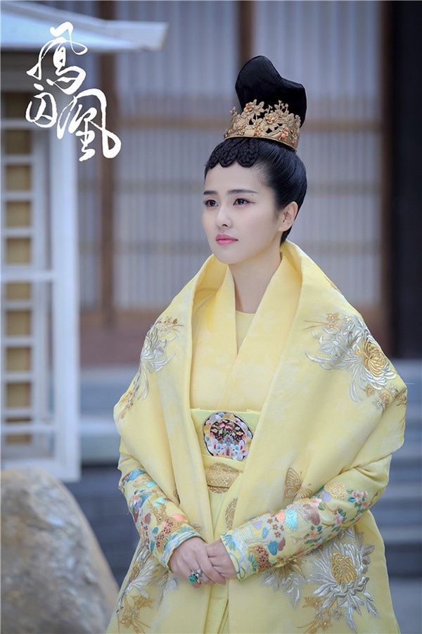 白鹿古裝造型9：白鹿 飾演《鳳囚凰》樂蘊