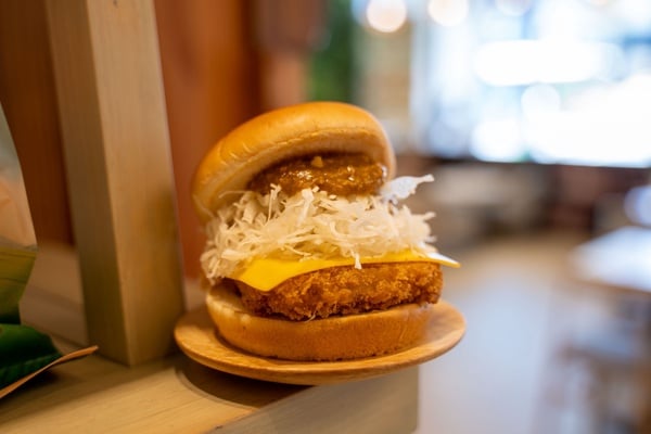 7家速食優惠、新品！麥當勞送雞塊&冰炫風買一送一、肯德基5折、21世紀烤雞優惠一個月