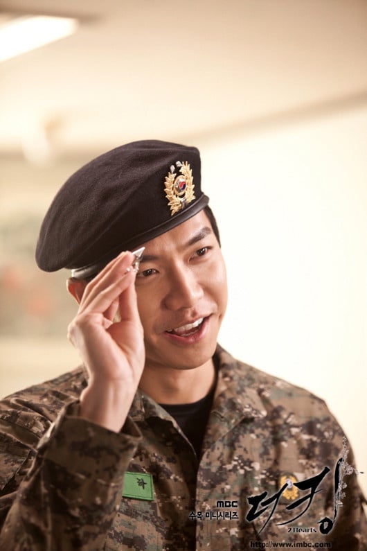6部高評價「軍人題材韓劇」推薦！《D.P逃兵追緝令》開播獲好評，《太陽的後裔》是經典