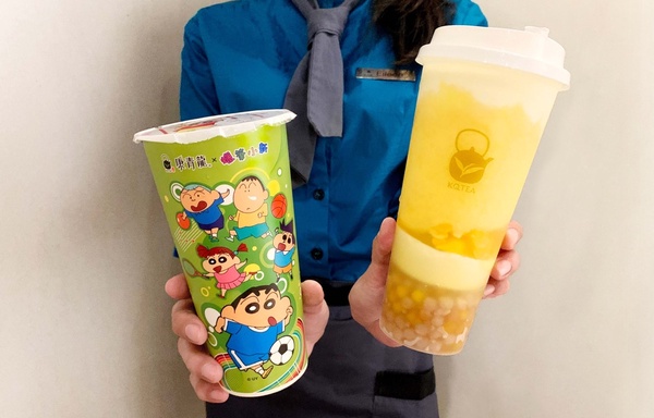 8家手搖、咖啡外帶外送「補班優惠」！星巴克買一送一、可不可折100、全家咖啡2杯99元