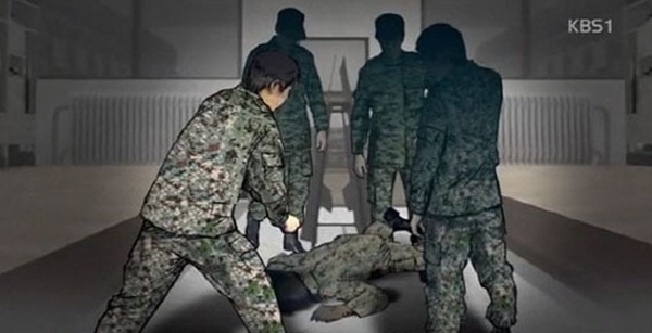 比《D.P：逃兵追緝令》可怕的韓國軍中霸凌！被凌虐還要說「謝謝」、小兵受虐遺照曝光，網全心碎了