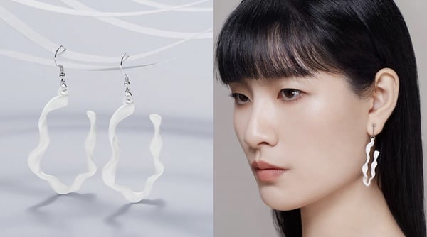 海底撈周邊商品登場！「麻辣鍋底色口紅」絕美必收，撈麵造型耳環超逼真