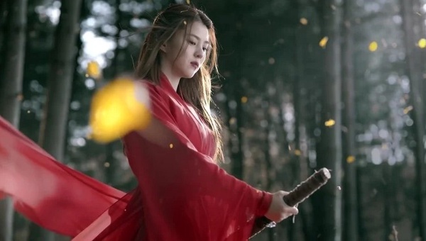 「古裝比時裝更美」韓劇女星！金裕貞《紅天機》造型不輸《雲畫》，韓素希古裝美得驚人