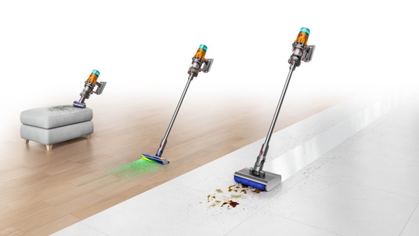 全新Dyson V12s乾濕洗地吸塵器!獨家「洗地滾筒吸頭」,先掃再拖一次完成!