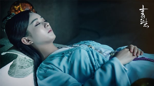 10位結局被編劇賜死的陸劇女主！白鹿跳城牆死，迪麗熱巴被男主殺死，趙麗穎為救男主死