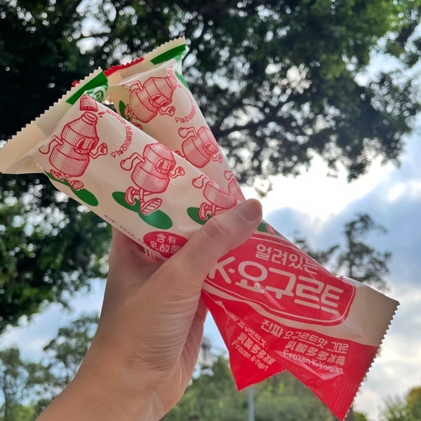 韓國養樂多冰台灣也吃得到！全家開賣韓國乳酸多多冰棒，清涼酸甜打開就是養樂多造型！