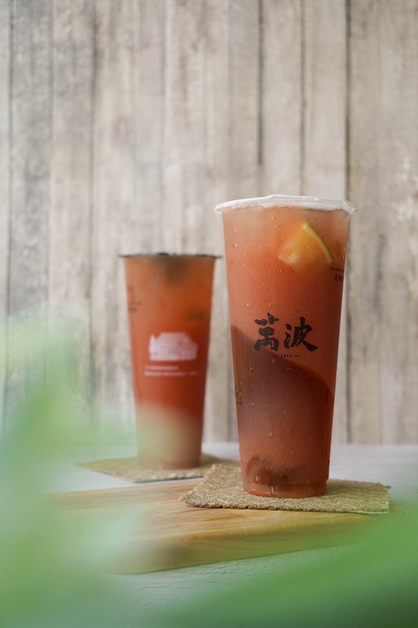 萬波推「粉紅爵利」，紅心芭樂+愛玉凍超搭