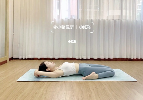 最齊全腿部伸展動作！正確拉身減脂瘦腿有感，簡單瘦大腹、縮胯寬，還可改善基礎代謝