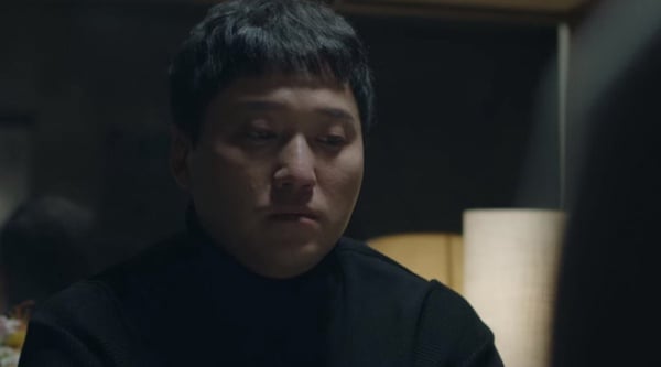 Netflix《機智醫生生活2》碩亨早就喜歡敏荷！大小熊愛情細節解析，敏荷治癒了他，這2幕是關鍵轉變